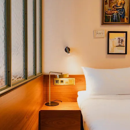 Otel Mercier 4*