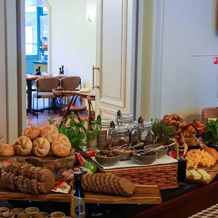 ホテル Mercier 4*
